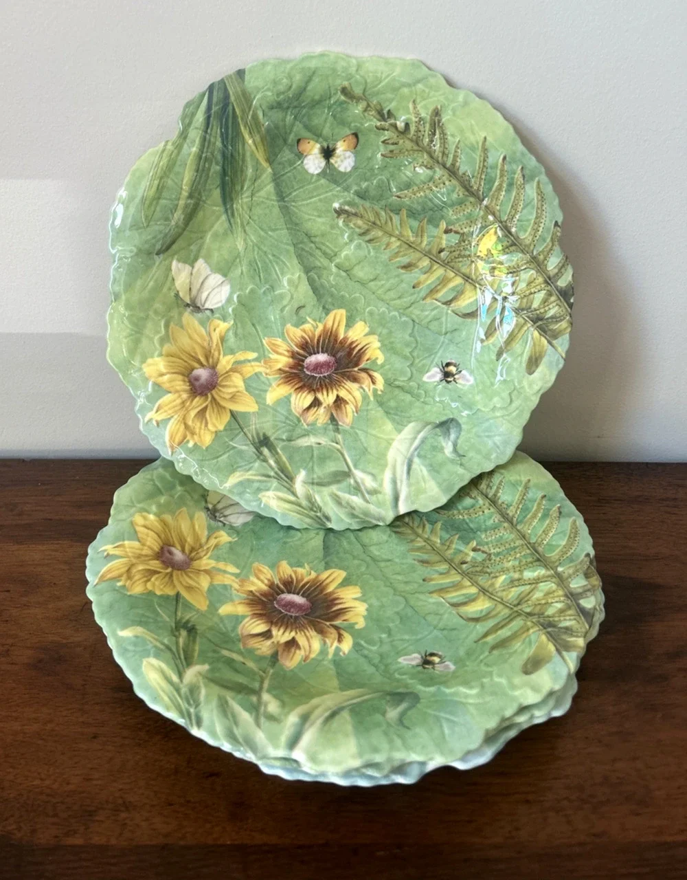 Spode Floral Haven Sculpted Luncheon Plates 9” Set of 4 Bees Moths Ferns